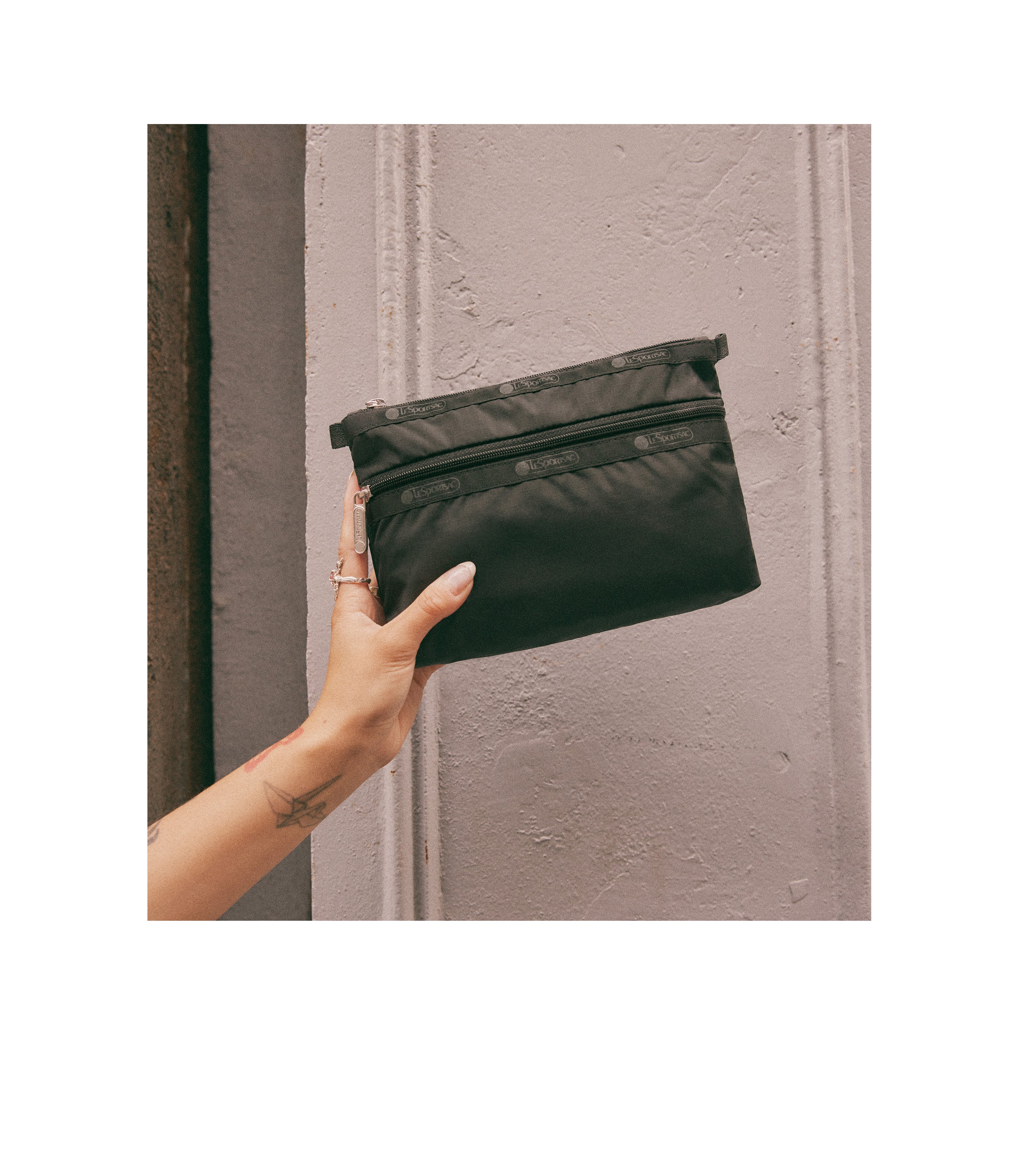 Cosmetic Clutch - Black solid – LeSportsac